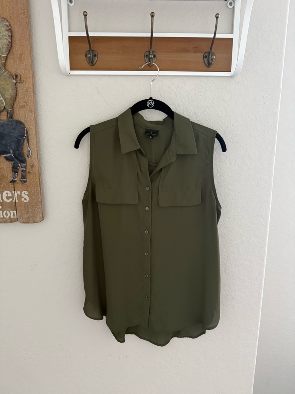 Worthington Olive Green Sleeveless Button-Down Shirt